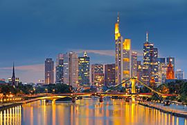 Staev Escort Service Frankfurt. Escort Ladies mit Niveau und Sexappeal. 